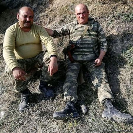 Son gülləsini özünə vuran polkovnik-leytenant - FOTO Son gülləsini özünə vuran polkovnik-leytenant - FOTO