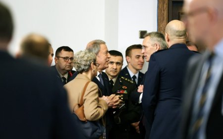 Hulusi Akar NATO-nun Baş katibi ilə görüşüb - FOTO
