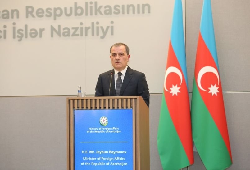 Ceyhun Bayramov Koreya XİN başçısının xüsusi nümayəndəsi ilə görüşdü