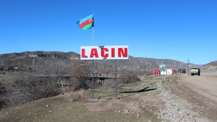 17 ailə Laçına  köçürüldü
