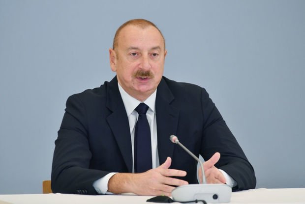 Prezident qurultay iştirakçılarına müraciət ünvanlayıb