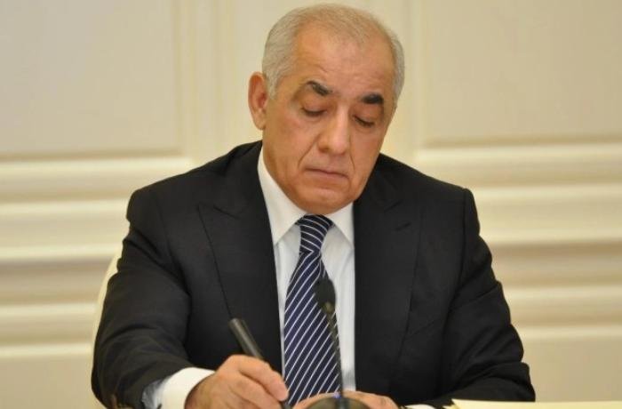 Baş nazir Əli Əsədov  qərar imzalayıb