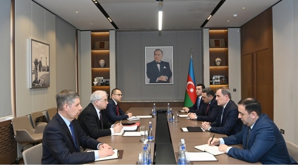 Ceyhun Bayramov  İqor  Xovayevlə  görüşüb
