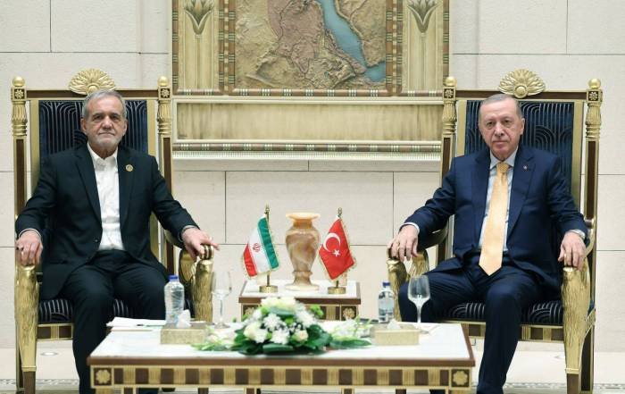 Prezidentlər arasında telefon danışığı olub